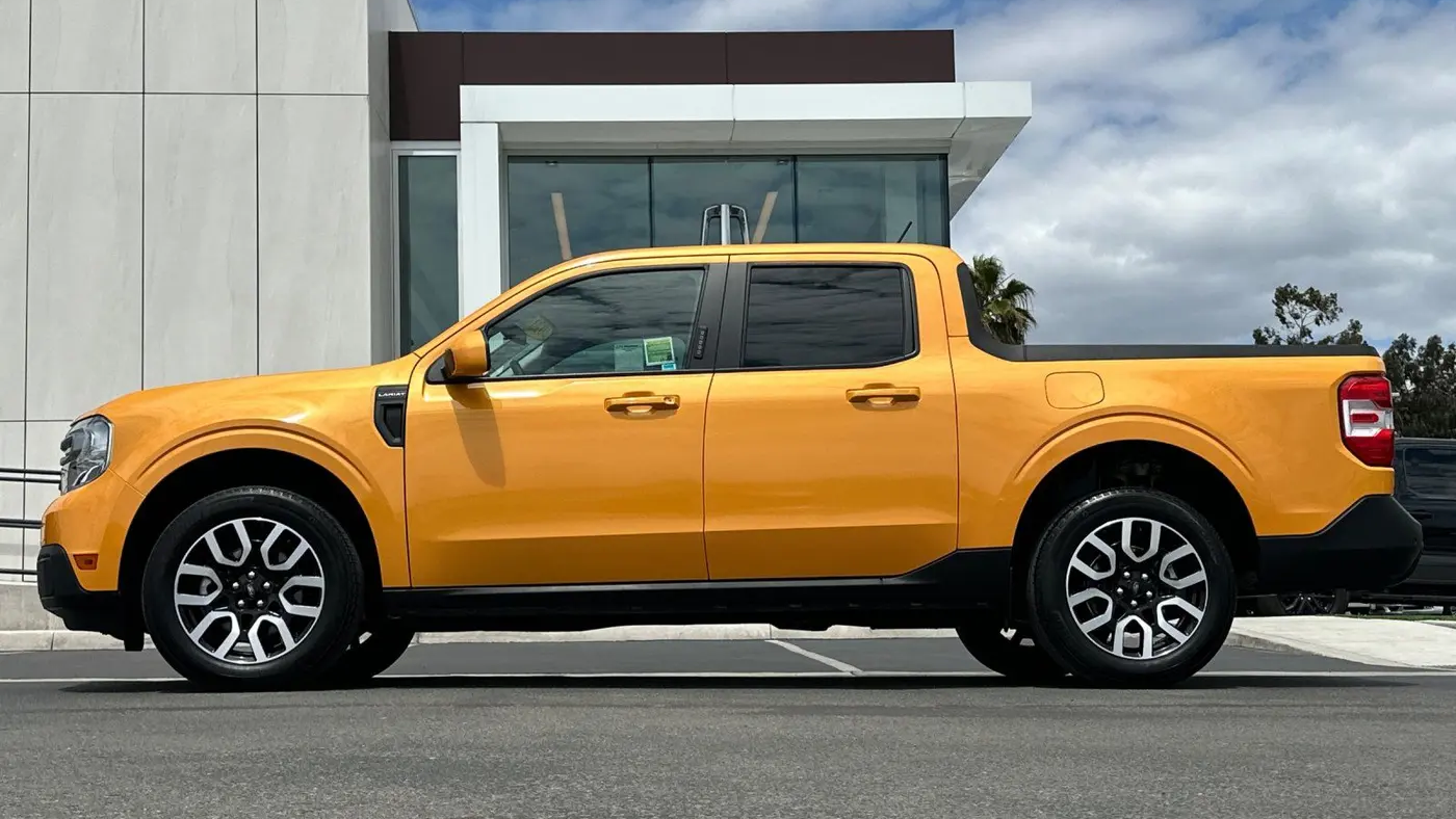 2023 Ford Maverick XL