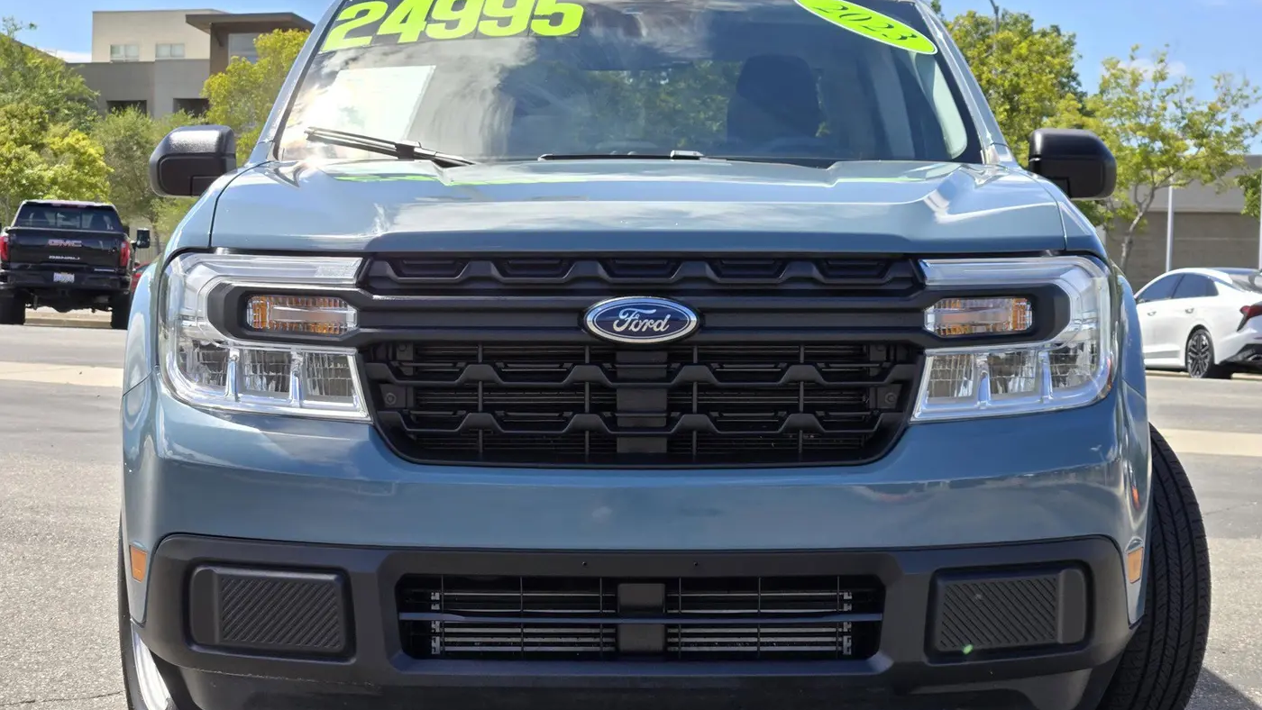 2023 Ford Maverick Lariat