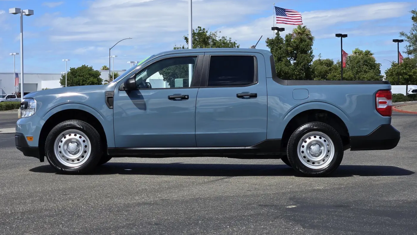 2023 Ford Maverick Lariat
