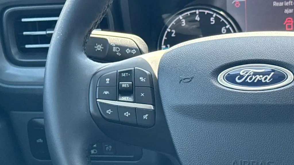 2023 Ford Maverick XL
