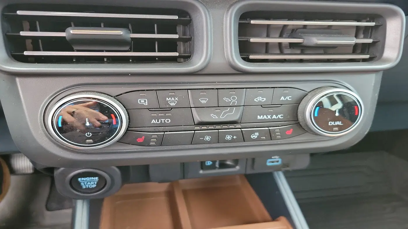 2023 Ford Maverick XL