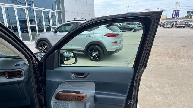 2023 Ford Maverick XL