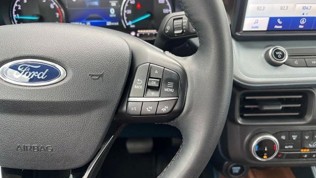2023 Ford Maverick XL