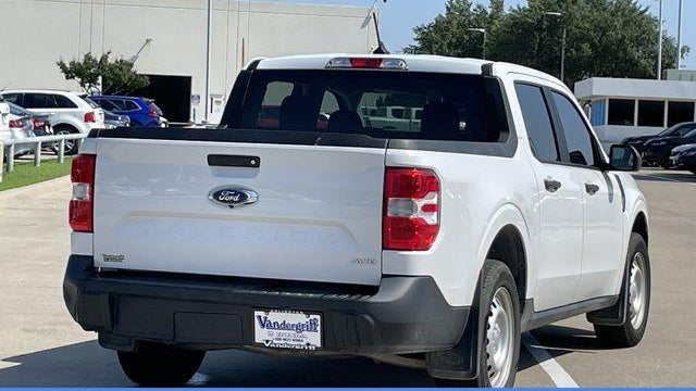 2022 Ford Maverick XL
