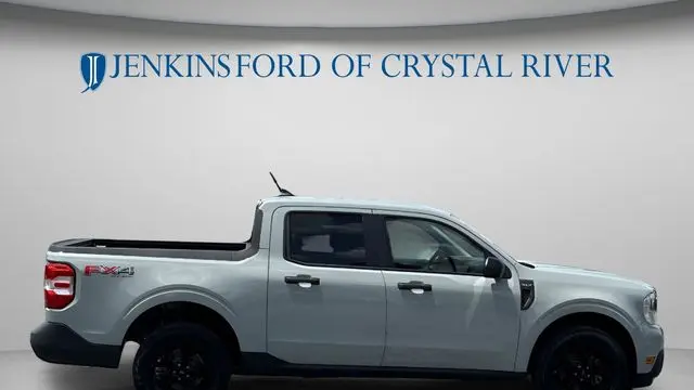2023 Ford Maverick XL