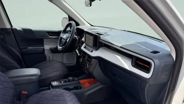 2023 Ford Maverick XL