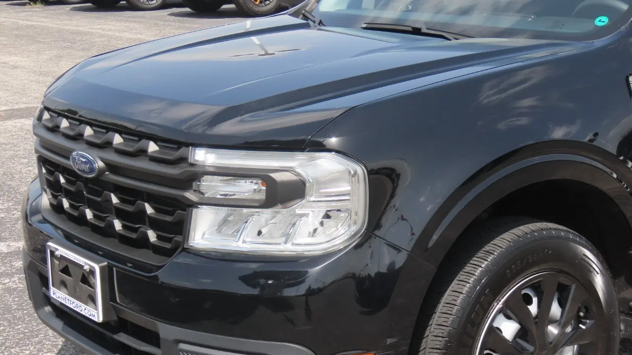 2023 Ford Maverick XL