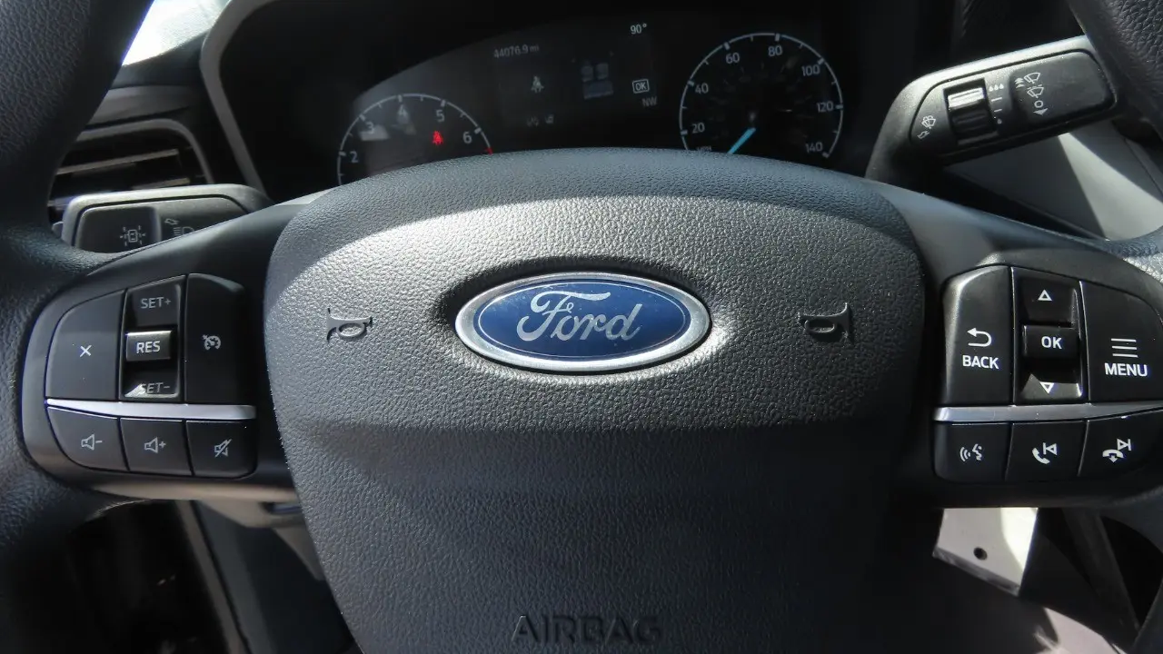 2023 Ford Maverick XL