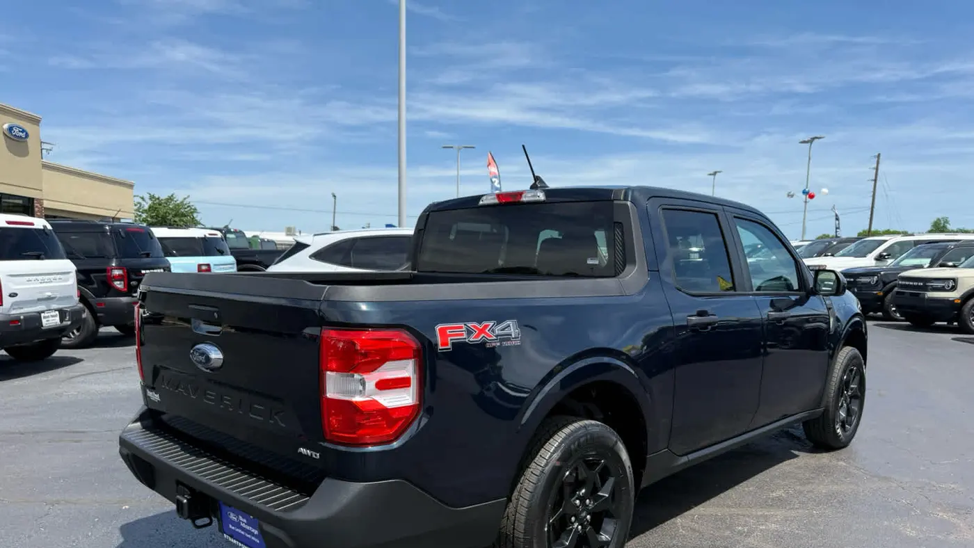 2023 Ford Maverick XL