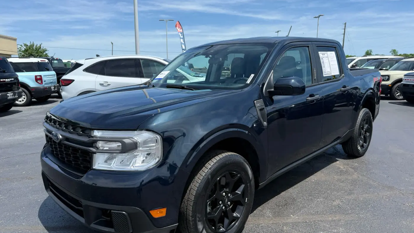 2023 Ford Maverick XL