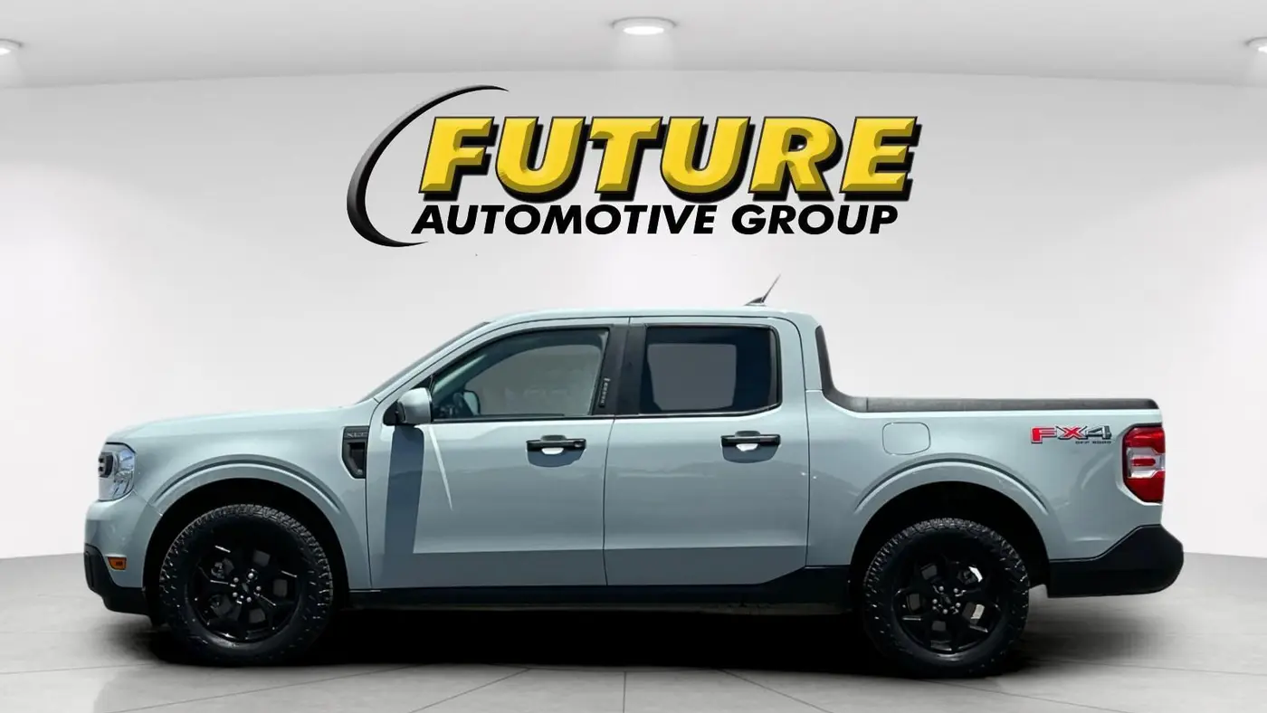 2023 Ford Maverick XL