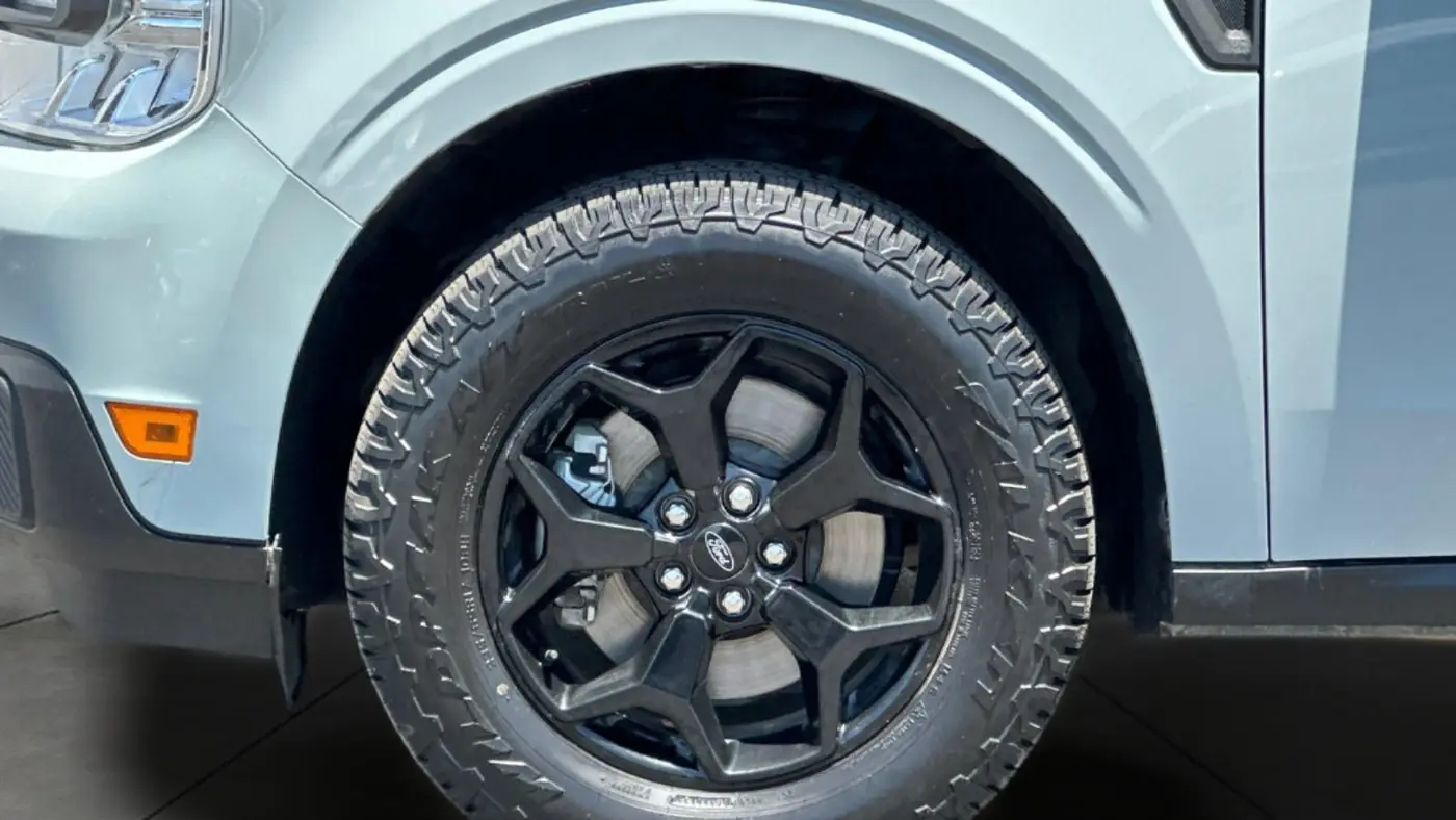 2023 Ford Maverick XL
