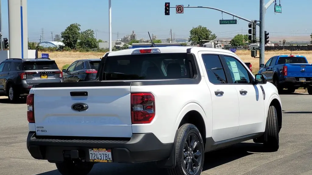 2024 Ford Maverick XLT