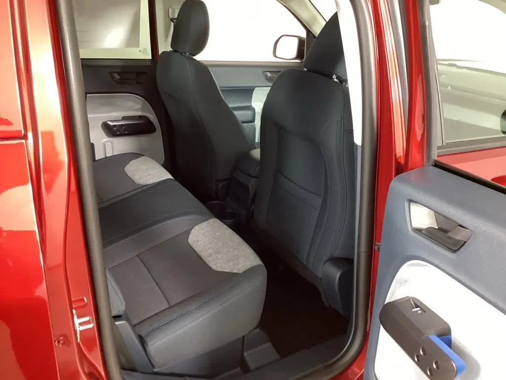 2026 Ford Maverick - $33,225