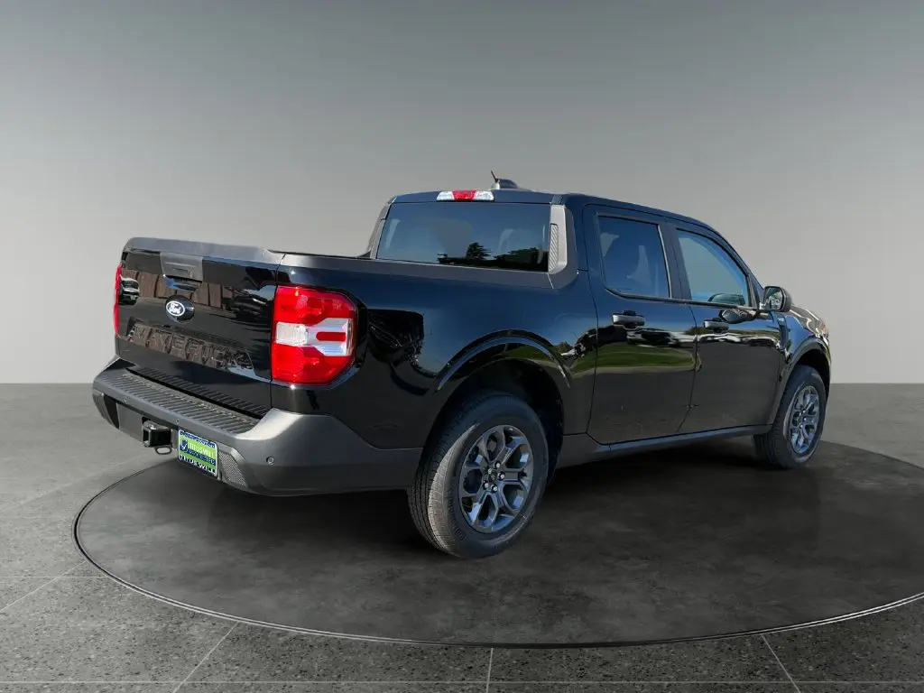 2025 Ford Maverick - $31,778