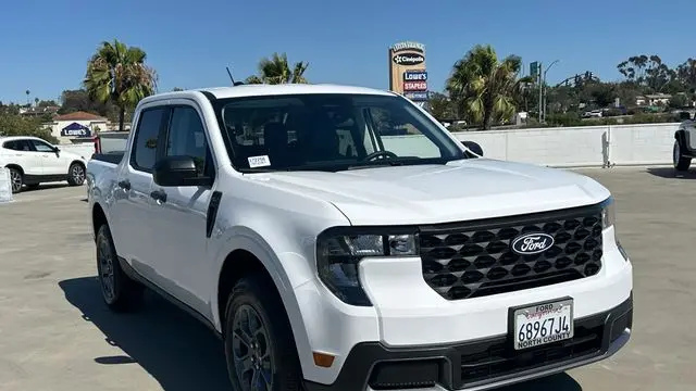 2025 Ford Maverick XLT