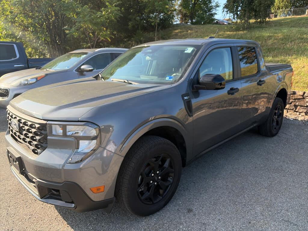 2025 Ford Maverick - $32,998