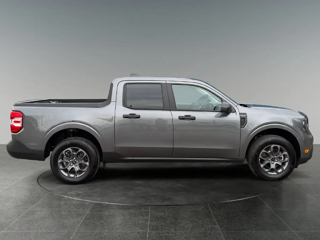 2025 Ford Maverick - $32,778