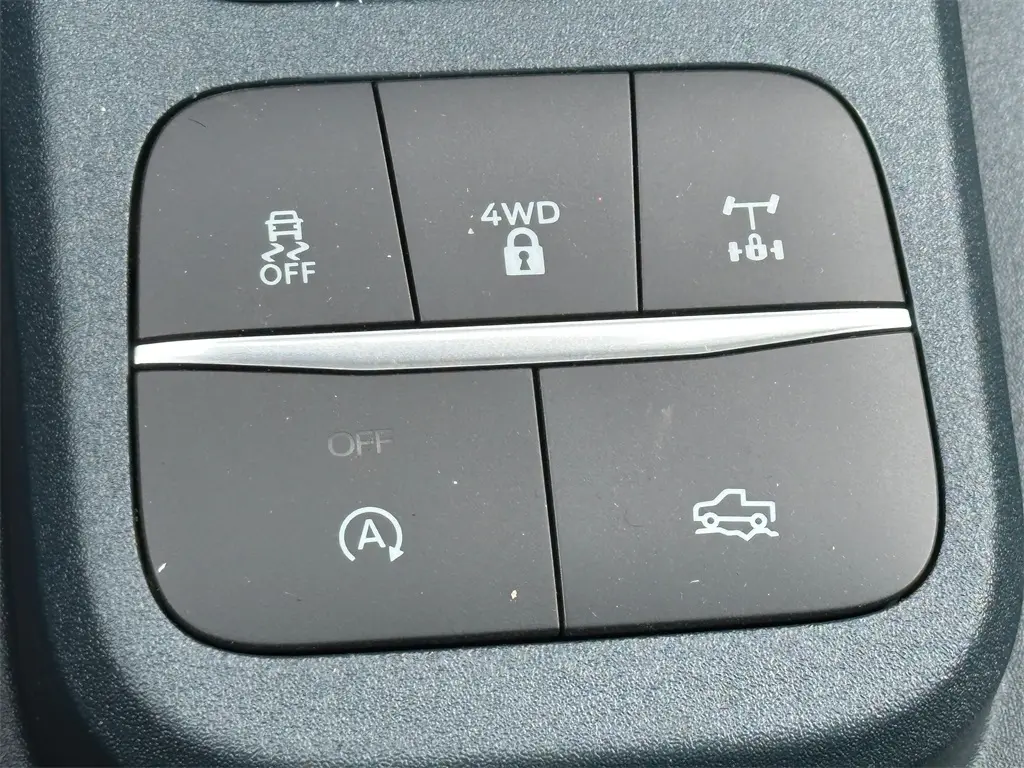 2025 Ford Maverick - $33,794