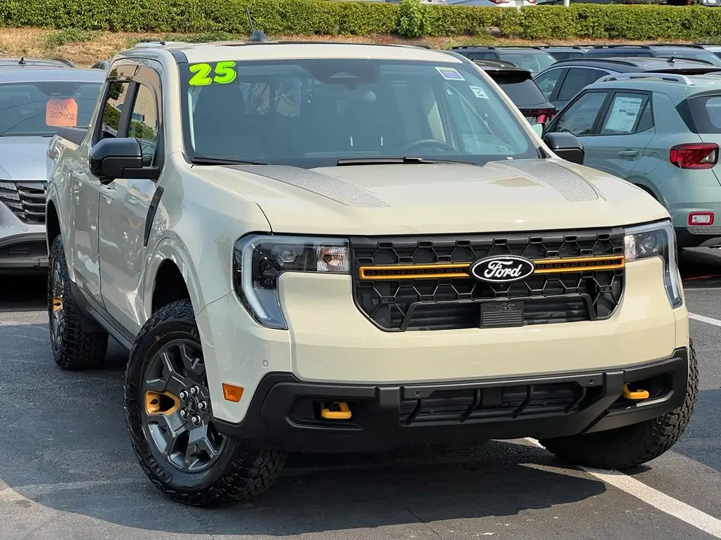 2025 Ford Maverick - $33,794