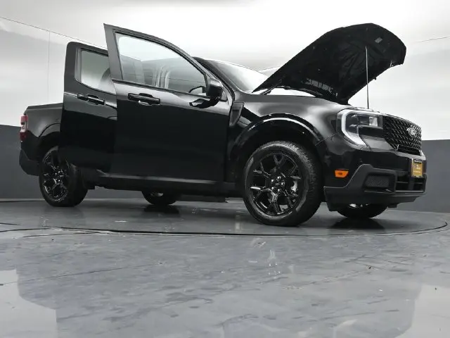2025 Ford Maverick - $37,944