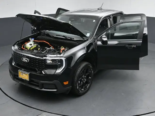 2025 Ford Maverick - $37,944