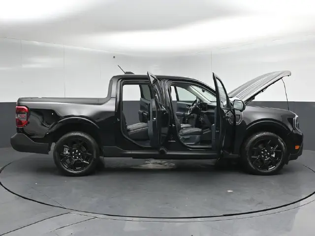 2025 Ford Maverick - $37,944