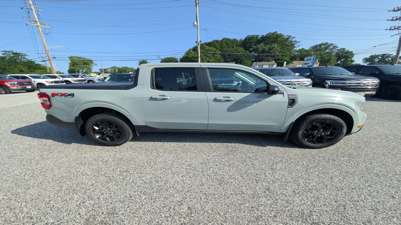 2024 Ford Maverick Lariat
