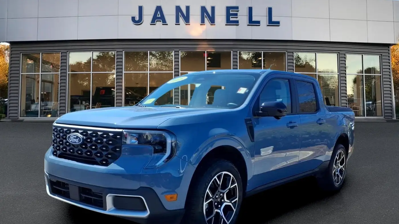 Preowned 2025 Ford Maverick Lariat for Sale