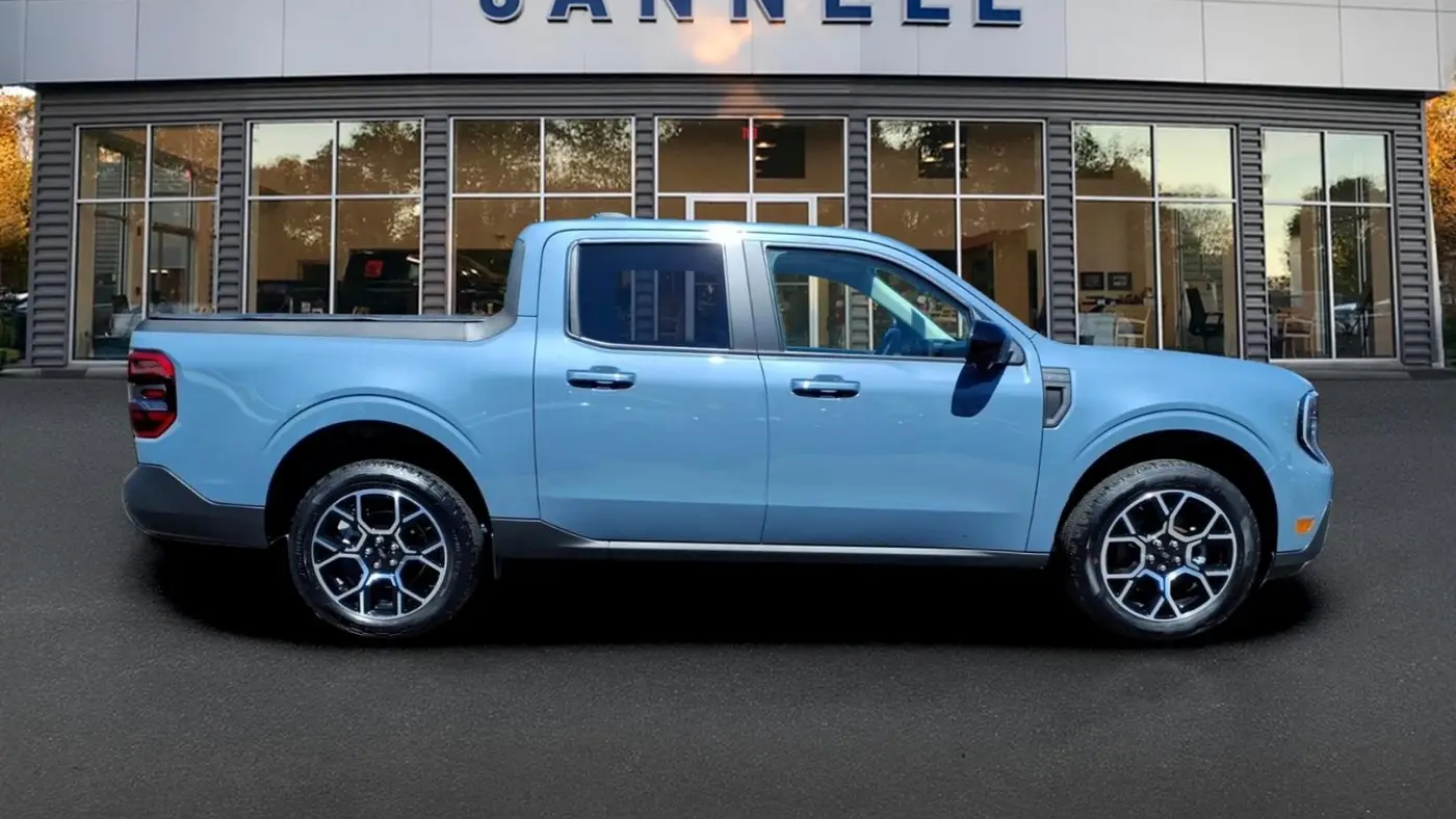 2025 Ford Maverick Lariat