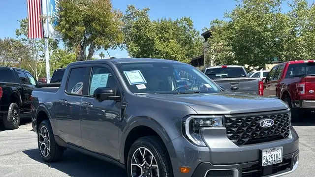 2025 Ford Maverick Lariat