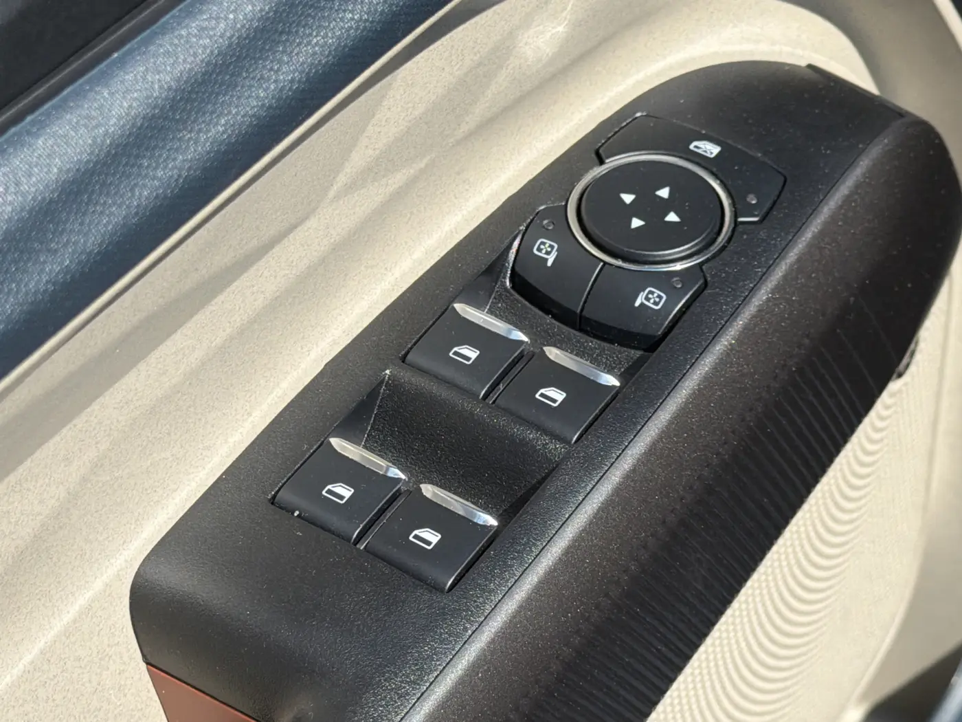2025 Ford Maverick - $35,500