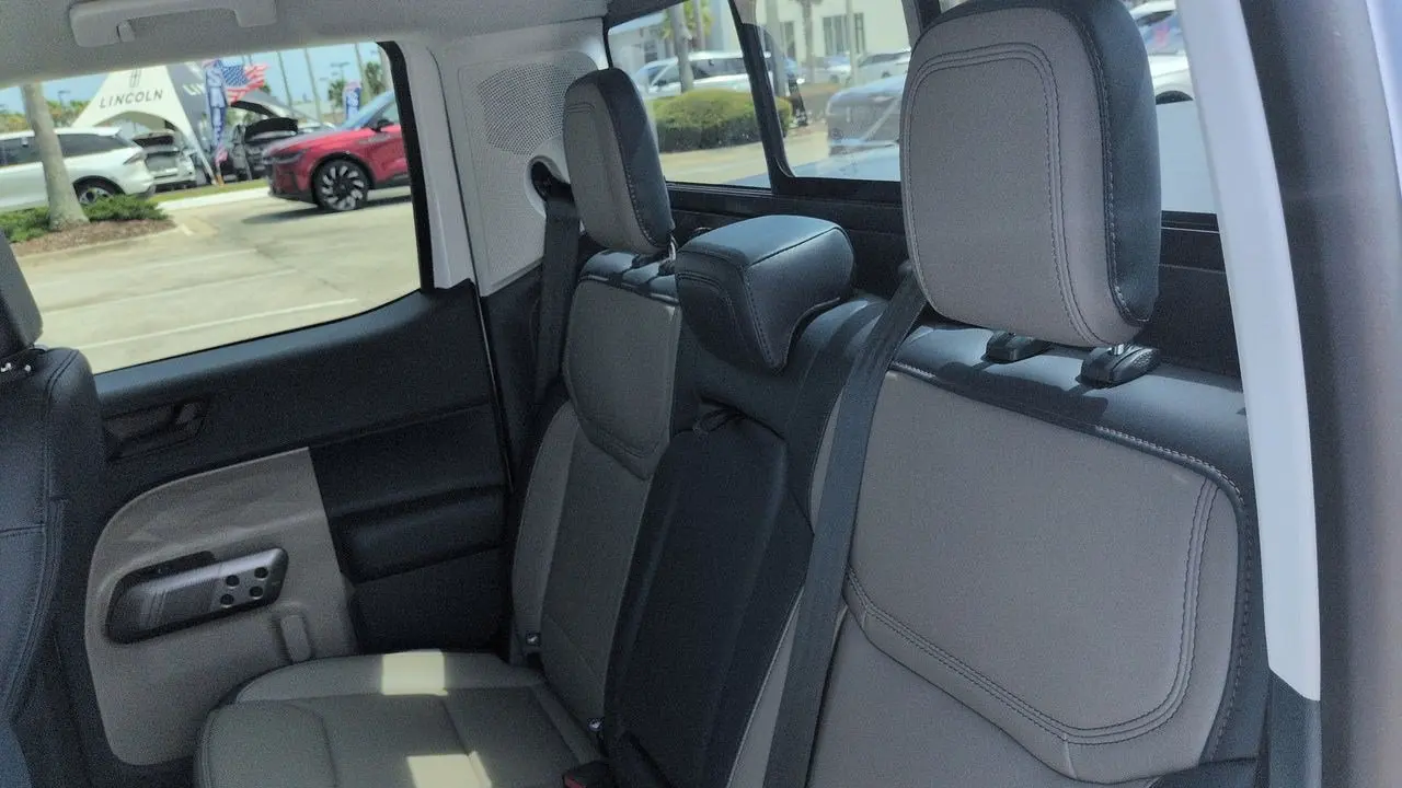 2025 Ford Maverick Lariat