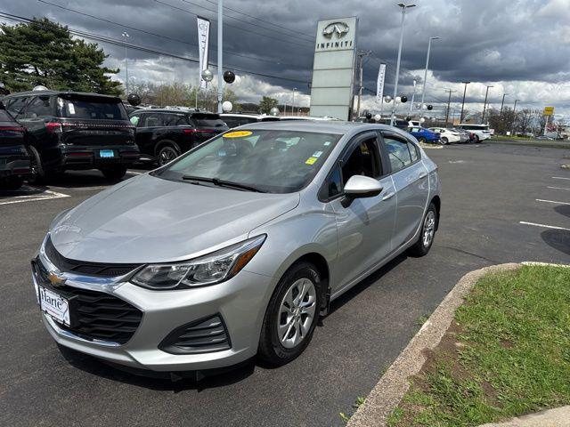 2019 Chevrolet Cruze - $11,495