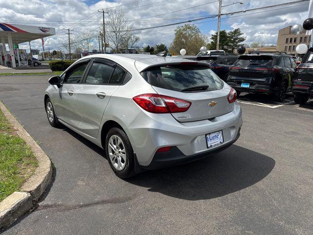 2019 Chevrolet Cruze - $11,495