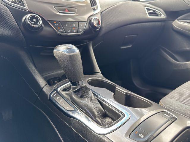 2019 Chevrolet Cruze - $11,495