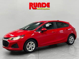 2019 Chevrolet Cruze with Red Hot Exterior