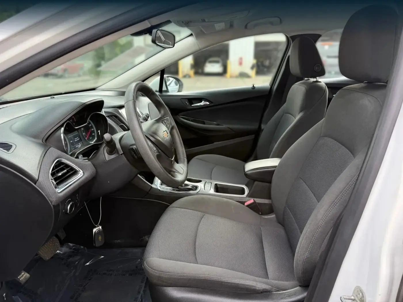 2018 Chevrolet Cruze - $5,351