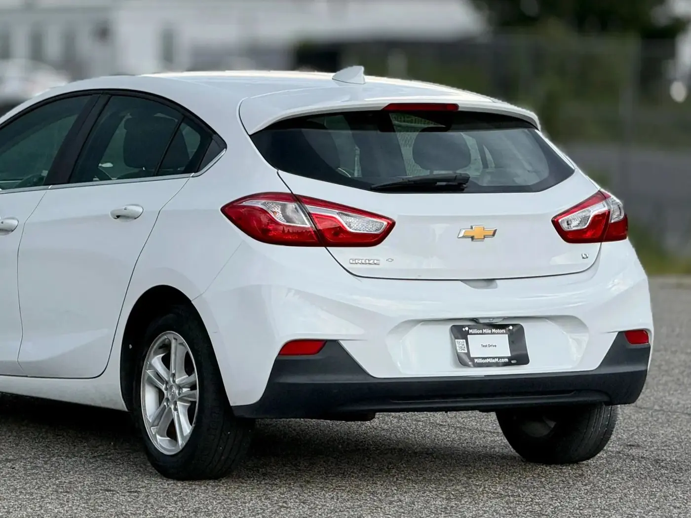 2018 Chevrolet Cruze - $5,351