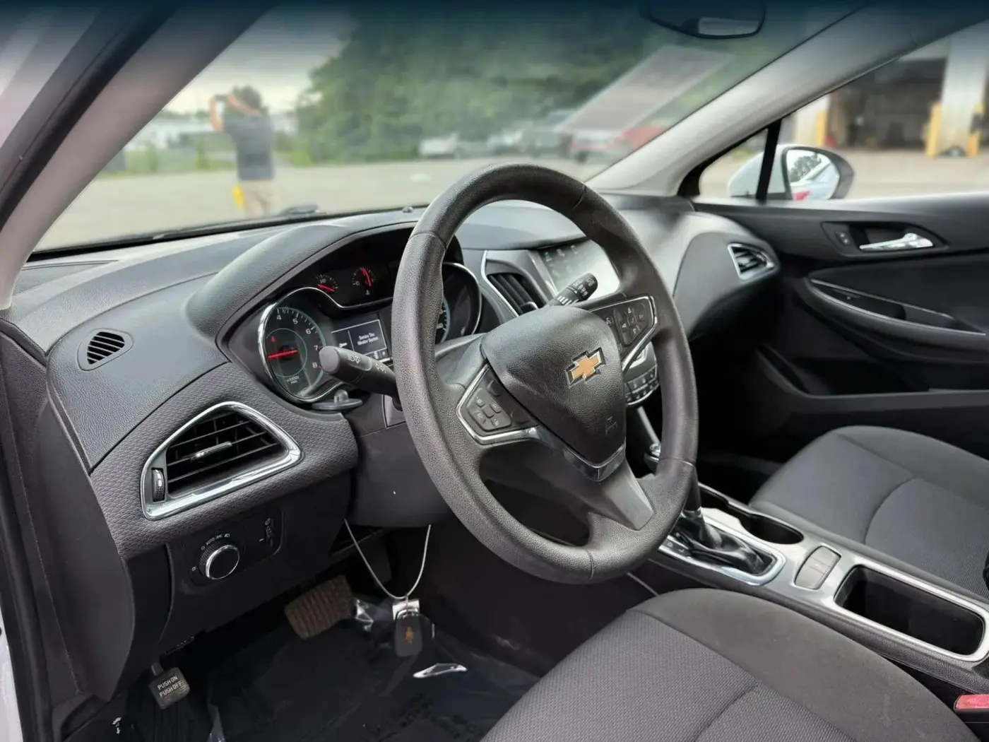 2018 Chevrolet Cruze - $5,351