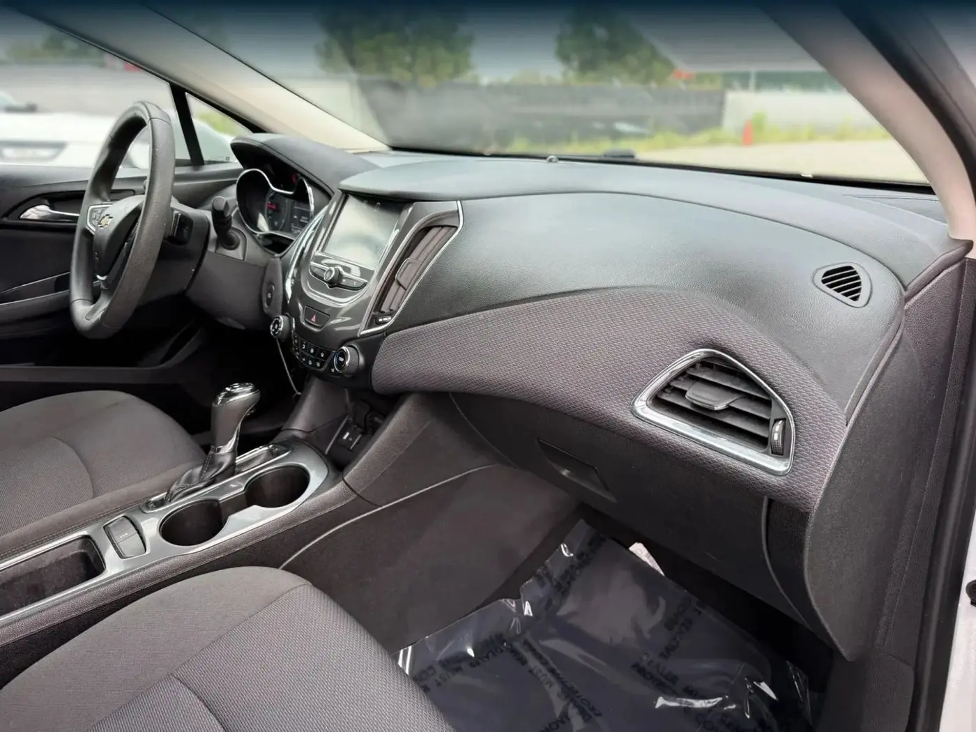 2018 Chevrolet Cruze - $5,351