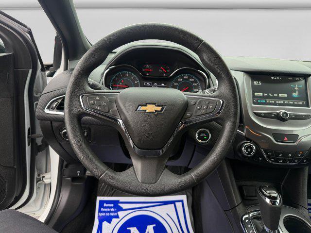 2018 Chevrolet Cruze - $12,590