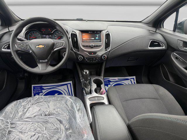 2018 Chevrolet Cruze - $12,590
