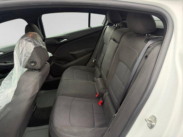 2018 Chevrolet Cruze - $12,590