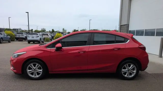 2018 Chevrolet Cruze LT Auto