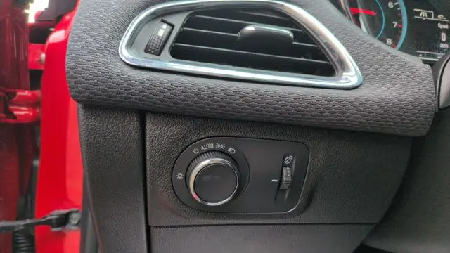 2018 Chevrolet Cruze LT Auto
