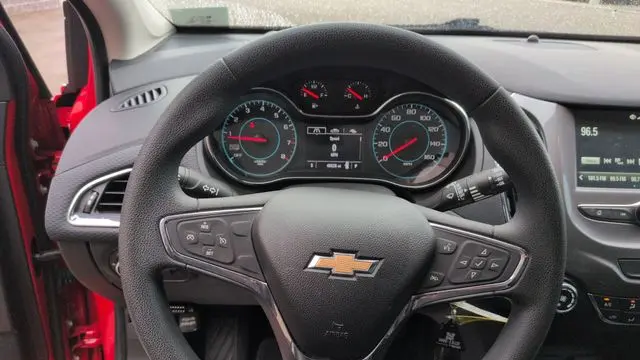 2018 Chevrolet Cruze LT Auto