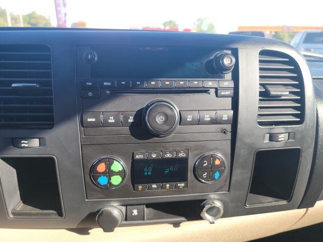 2009 Chevrolet Silverado - $15,082
