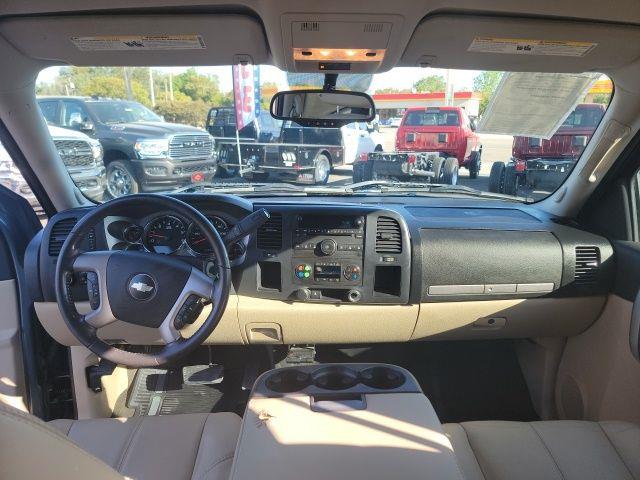 2009 Chevrolet Silverado - $15,082