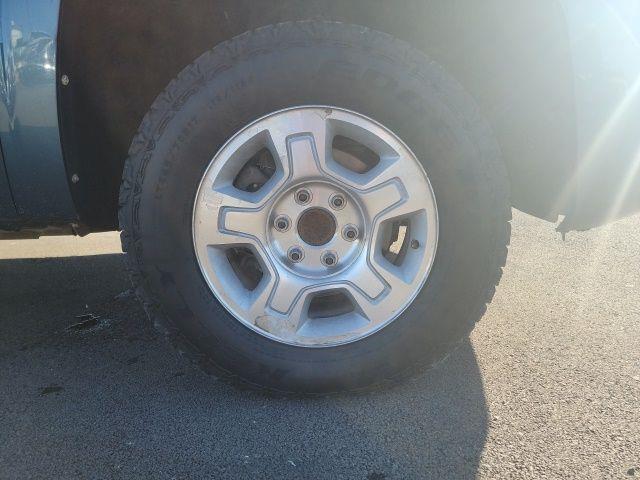 2009 Chevrolet Silverado - $15,082
